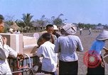 Immagine di Gli abitanti di un villaggio vietnamita Tan Tru Vietnam, 1967, secondo 56 filmato di repertorio 65675060270