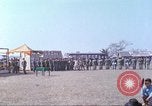 Immagine di Gli abitanti di un villaggio vietnamita Tan Tru Vietnam, 1967, secondo 22 filmato di repertorio 65675060271