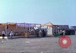 Immagine di Gli abitanti di un villaggio vietnamita Tan Tru Vietnam, 1967, secondo 40 filmato di repertorio 65675060271