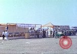 Immagine di Gli abitanti di un villaggio vietnamita Tan Tru Vietnam, 1967, secondo 45 filmato di repertorio 65675060271