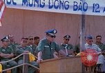 Immagine di Gli abitanti di un villaggio vietnamita Tan Tru Vietnam, 1967, secondo 60 filmato di repertorio 65675060271