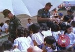 Immagine di United States Air Force personale Saigon Vietnam, 1967, secondo 26 filmato di repertorio 65675060272