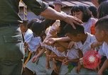 Immagine di United States Air Force personale Saigon Vietnam, 1967, secondo 42 filmato di repertorio 65675060272