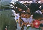 Immagine di United States Air Force personale Saigon Vietnam, 1967, secondo 51 filmato di repertorio 65675060272