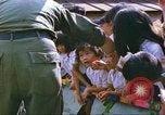 Immagine di United States Air Force personale Saigon Vietnam, 1967, secondo 52 filmato di repertorio 65675060272