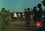Standbild USA Band Tan Tru Vietnam, 1967, aus Sekunde 11 historischem Filmmaterial Videoclip 65675060277