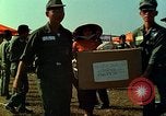 Standbild USA Band Tan Tru Vietnam, 1967, aus Sekunde 14 historischem Filmmaterial Videoclip 65675060277