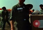 Standbild USA Band Tan Tru Vietnam, 1967, aus Sekunde 15 historischem Filmmaterial Videoclip 65675060277