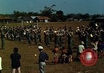 Standbild USA Band Tan Tru Vietnam, 1967, aus Sekunde 19 historischem Filmmaterial Videoclip 65675060277