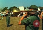 Standbild USA Band Tan Tru Vietnam, 1967, aus Sekunde 36 historischem Filmmaterial Videoclip 65675060277
