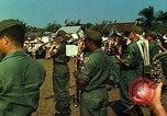 Standbild USA Band Tan Tru Vietnam, 1967, aus Sekunde 41 historischem Filmmaterial Videoclip 65675060277