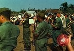 Standbild USA Band Tan Tru Vietnam, 1967, aus Sekunde 42 historischem Filmmaterial Videoclip 65675060277