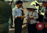 Standbild vietnamesische Volk Tan Tru Vietnam, 1967, aus Sekunde 16 historischem Filmmaterial Videoclip 65675060278