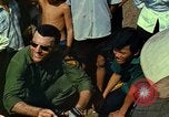 Standbild vietnamesische Volk Tan Tru Vietnam, 1967, aus Sekunde 55 historischem Filmmaterial Videoclip 65675060278