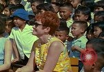 Standbild vietnamesische Kinder Saigon Vietnam, 1967, aus Sekunde 13 historischem Filmmaterial Videoclip 65675060279