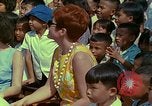 Standbild vietnamesische Kinder Saigon Vietnam, 1967, aus Sekunde 16 historischem Filmmaterial Videoclip 65675060279