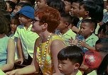 Standbild vietnamesische Kinder Saigon Vietnam, 1967, aus Sekunde 17 historischem Filmmaterial Videoclip 65675060279