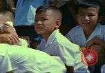 Standbild vietnamesische Kinder Saigon Vietnam, 1967, aus Sekunde 20 historischem Filmmaterial Videoclip 65675060279