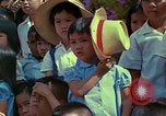Standbild vietnamesische Kinder Saigon Vietnam, 1967, aus Sekunde 32 historischem Filmmaterial Videoclip 65675060279