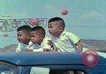 Standbild vietnamesische Kinder Saigon Vietnam, 1967, aus Sekunde 50 historischem Filmmaterial Videoclip 65675060279