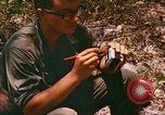 Immagine di Mobile forza fluviale soldati Dong Vietnam Tam, 1968, secondo 32 filmato di repertorio 65675060290