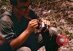 Immagine di Mobile forza fluviale soldati Dong Vietnam Tam, 1968, secondo 35 filmato di repertorio 65675060290