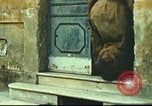 Standbild italienischen Patienten Neapel Italien, 1944, aus Sekunde 10 historischem Filmmaterial Videoclip 65675060292