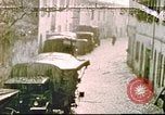 Standbild USA Soldaten Europa, 1944, aus Sekunde 34 historischem Filmmaterial Videoclip 65675060298