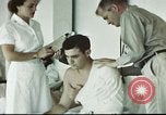 Immagine di Soldati statunitensi Pacific Ocean Theatre, 1945, secondo 51 filmato di repertorio 65675060307