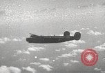 Standbild PB4Y-2 Privateer Bomber Marianen, 1944, aus Sekunde 28 historischem Filmmaterial Videoclip 65675060319