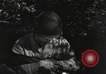 Standbild Marine Corps Pacific Theater, 1944, aus Sekunde 16 historischem Filmmaterial Videoclip 65675060322