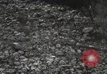 Standbild Marine Corps Pacific Theater, 1944, aus Sekunde 59 historischem Filmmaterial Videoclip 65675060323