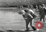 Standbild Marine Corps Pacific Theater, 1944, aus Sekunde 9 historischem Filmmaterial Videoclip 65675060326