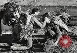 Standbild Marine Corps Pacific Theater, 1944, aus Sekunde 12 historischem Filmmaterial Videoclip 65675060327
