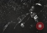Standbild Marine Corps Pacific Theater, 1944, aus Sekunde 32 historischem Filmmaterial Videoclip 65675060328