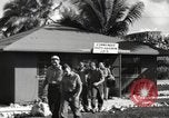 Standbild Luft Besatzungsmitglieder Pacific Theater, 1945, aus Sekunde 54 historischem Filmmaterial Videoclip 65675060332