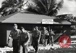 Standbild Luft Besatzungsmitglieder Pacific Theater, 1945, aus Sekunde 55 historischem Filmmaterial Videoclip 65675060332