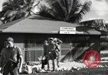 Standbild Luft Besatzungsmitglieder Pacific Theater, 1945, aus Sekunde 58 historischem Filmmaterial Videoclip 65675060332