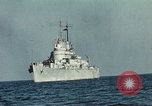 Standbild USA Cruiser Pacific Theater, 1945, aus Sekunde 32 historischem Filmmaterial Videoclip 65675060337