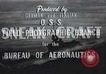 Standbild deutsche und italienische sneak craft Boote und Schwimmer Europa, 1945, aus Sekunde 21 historischem Filmmaterial Videoclip 65675060338