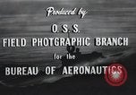 Standbild deutsche und italienische sneak craft Boote und Schwimmer Europa, 1945, aus Sekunde 27 historischem Filmmaterial Videoclip 65675060338
