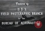 Standbild deutsche und italienische sneak craft Boote und Schwimmer Europa, 1945, aus Sekunde 32 historischem Filmmaterial Videoclip 65675060338