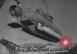 Standbild deutsche und italienische sneak craft Boote und Schwimmer Europa, 1945, aus Sekunde 52 historischem Filmmaterial Videoclip 65675060338