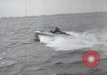 Standbild deutsche und italienische sneak craft Boote und Schwimmer Europa, 1945, aus Sekunde 57 historischem Filmmaterial Videoclip 65675060338