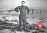 Standbild Schwimmer United States USA, 1945, aus Sekunde 7 historischem Filmmaterial Videoclip 65675060339