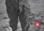 Standbild Schwimmer United States USA, 1945, aus Sekunde 15 historischem Filmmaterial Videoclip 65675060339