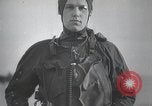 Standbild Schwimmer United States USA, 1945, aus Sekunde 18 historischem Filmmaterial Videoclip 65675060339