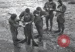Standbild Schwimmer United States USA, 1945, aus Sekunde 30 historischem Filmmaterial Videoclip 65675060339