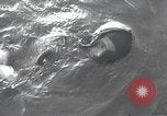 Standbild Schwimmer United States USA, 1945, aus Sekunde 36 historischem Filmmaterial Videoclip 65675060339