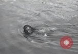 Standbild Schwimmer United States USA, 1945, aus Sekunde 60 historischem Filmmaterial Videoclip 65675060339